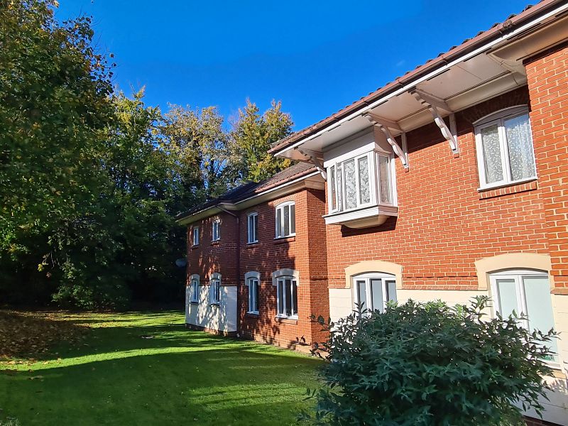 Exterior: Hawks Hill Court, Guildfrod Road, Leatherhead